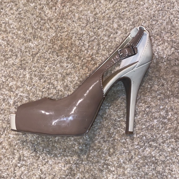 Worthington High Heel Shoe Size 8 Left Shoe - Picture 5 of 10